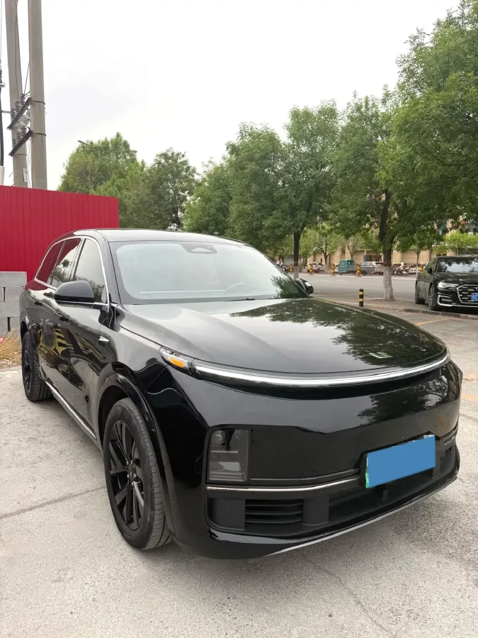 2023 Li L7 Range Extended 154HP REEV 40.9KWH,autocango,china used car exporter,china ev exporter,chinese used car exporter,chinese used ev exporter