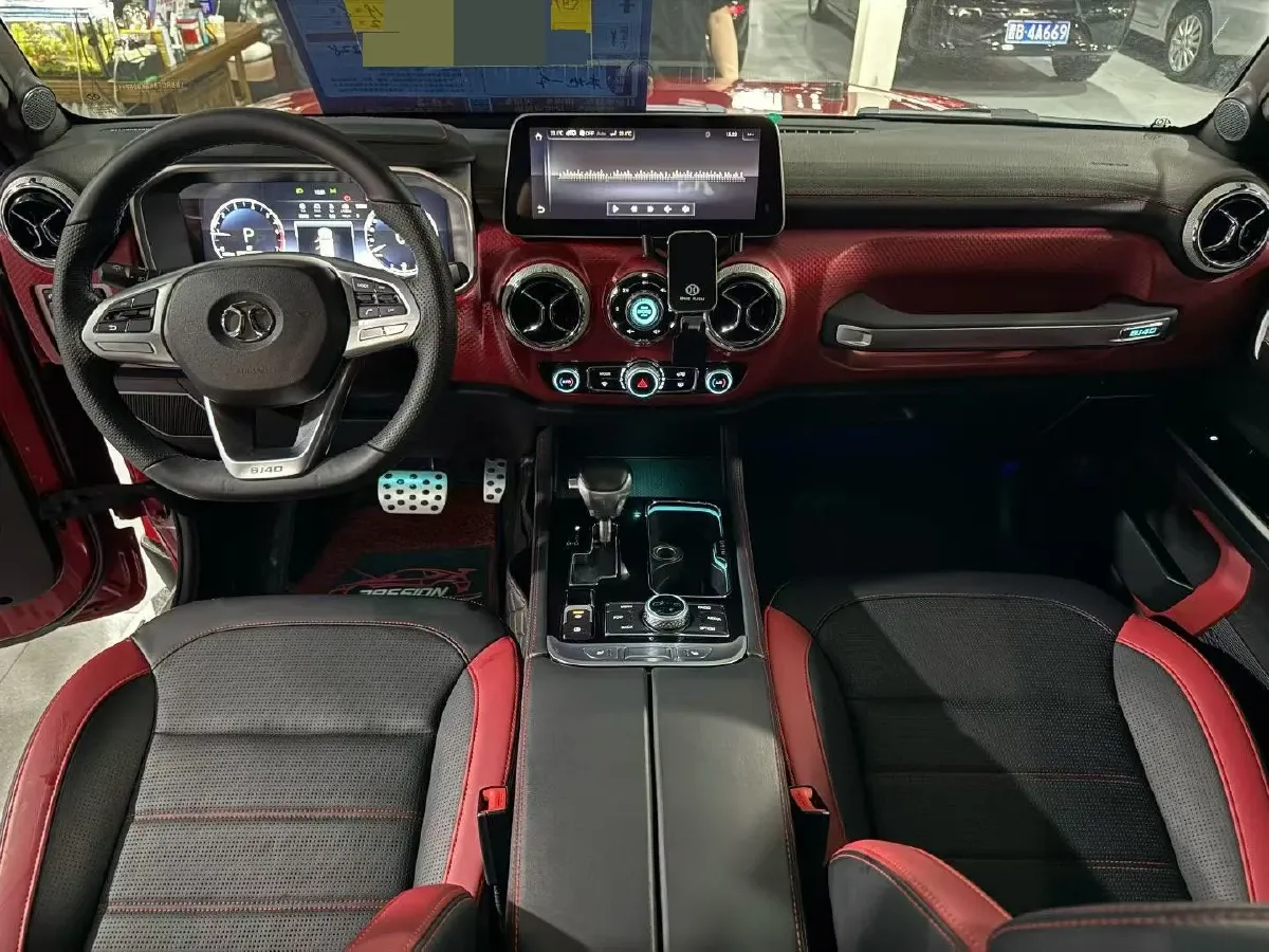 2019 Beijing BJ40 2.0T 218HP L4 6AT,autocango,china used car exporter,china ev exporter,chinese used car exporter,chinese used ev exporter