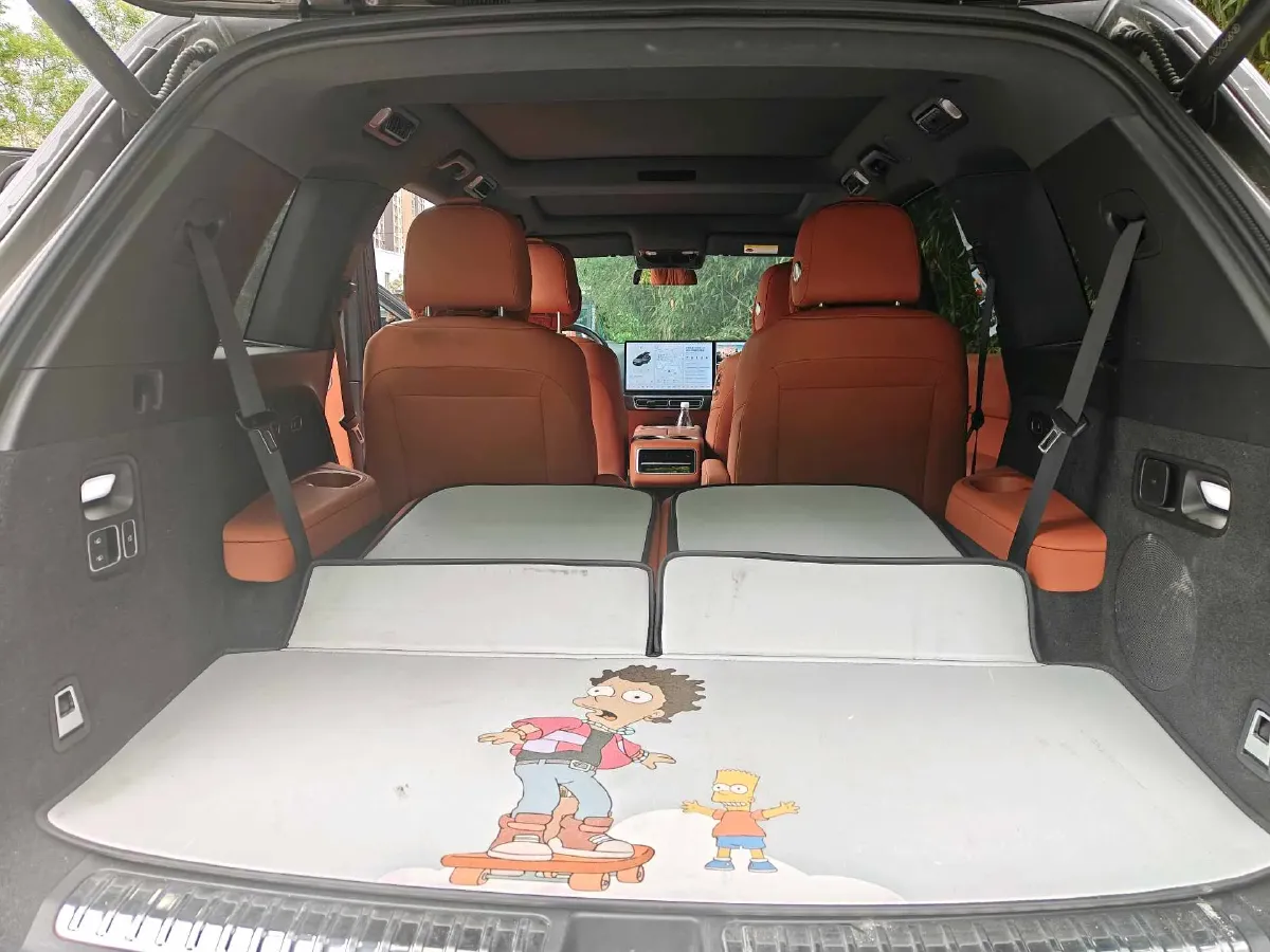 2023 Li L8 Range Extended 154HP REEV 40.9KWH,autocango,china used car exporter,china ev exporter,chinese used car exporter,chinese used ev exporter