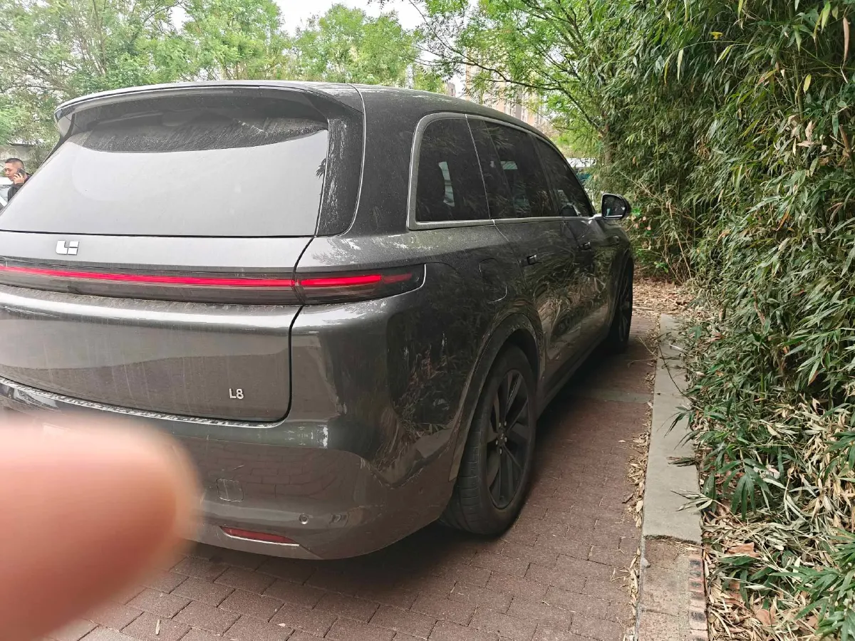 2023 Li L8 Range Extended 154HP REEV 40.9KWH,autocango,china used car exporter,china ev exporter,chinese used car exporter,chinese used ev exporter