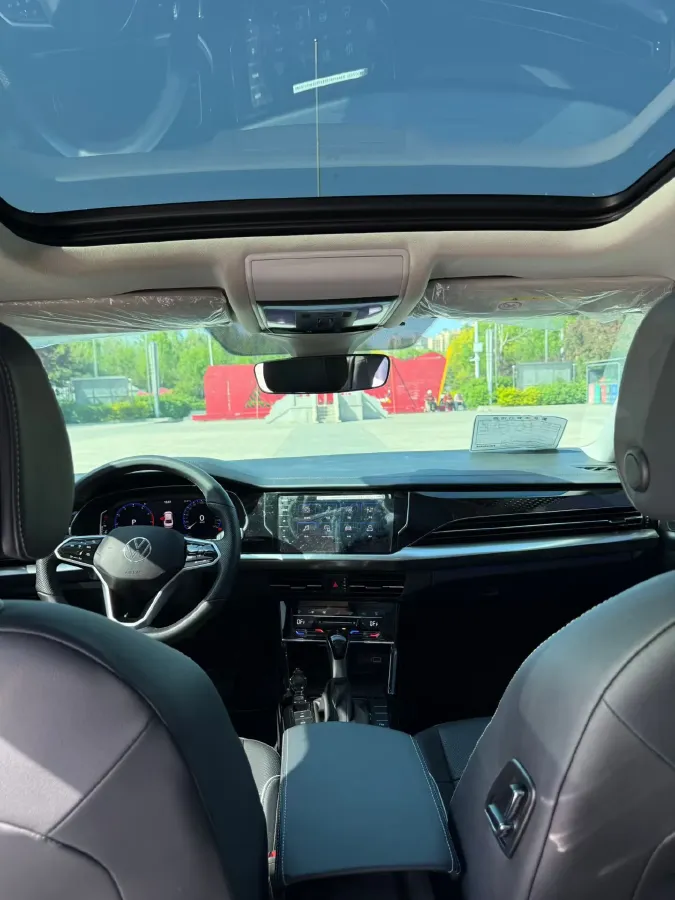 2023 Volkswagen Passat 2.0T 186HP L4 7DCT,autocango,china used car exporter,china ev exporter,chinese used car exporter,chinese used ev exporter