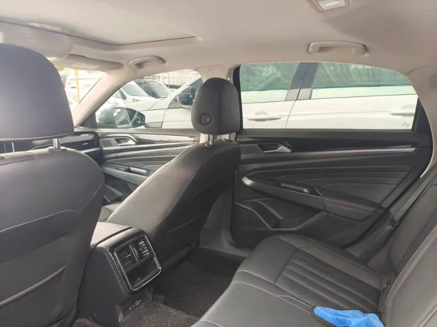 2023 Volkswagen Passat 1.4T 150HP L4 7DCT,autocango,china used car exporter,china ev exporter,chinese used car exporter,chinese used ev exporter