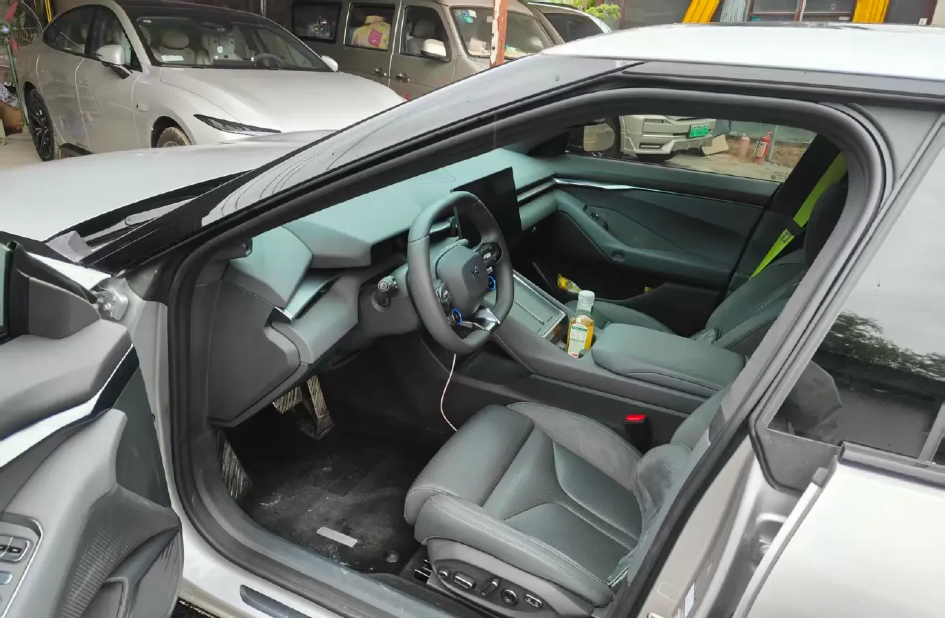 2025 Xpeng P7 BEV,autocango,china used car exporter,china ev exporter,chinese used car exporter,chinese used ev exporter