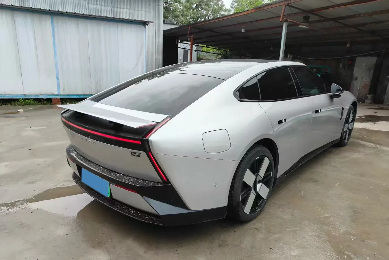 2025 Xpeng P7 BEV,autocango,china used car exporter,china ev exporter,chinese used car exporter,chinese used ev exporter