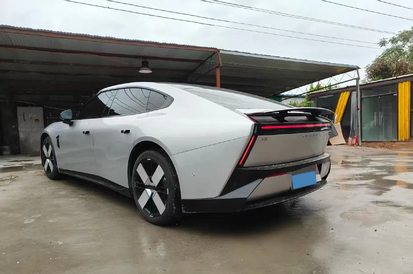 2025 Xpeng P7 BEV,autocango,china used car exporter,china ev exporter,chinese used car exporter,chinese used ev exporter