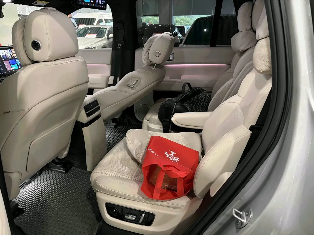 2022 Li L9 Range Extended 154HP REEV 42.6KWH,autocango,china used car exporter,china ev exporter,chinese used car exporter,chinese used ev exporter