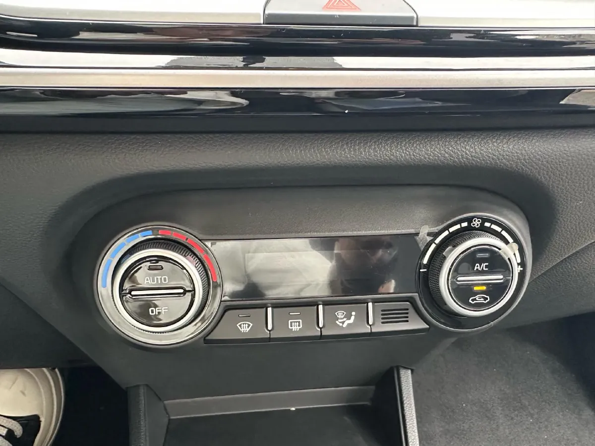 2021 Kia KX1 1.4L 100HP L4 CVT,autocango,china used car exporter,china ev exporter,chinese used car exporter,chinese used ev exporter