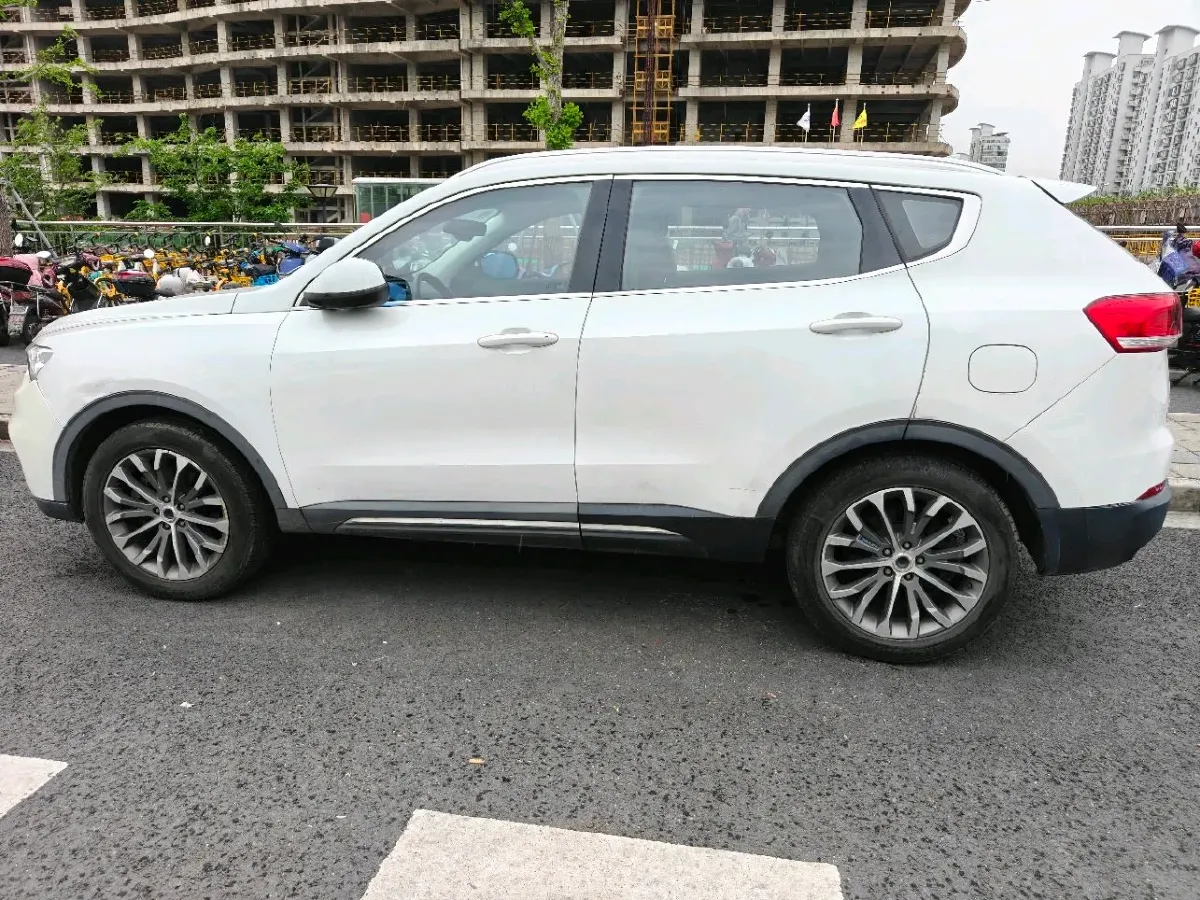 2017 Haval H6 1.5T 169HP L4 7DCT,autocango,china used car exporter,china ev exporter,chinese used car exporter,chinese used ev exporter