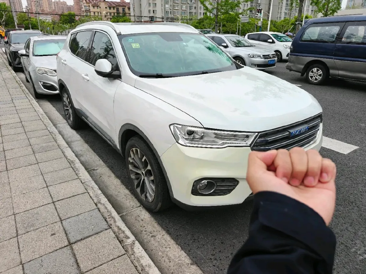 2017 Haval H6 1.5T 169HP L4 7DCT,autocango,china used car exporter,china ev exporter,chinese used car exporter,chinese used ev exporter