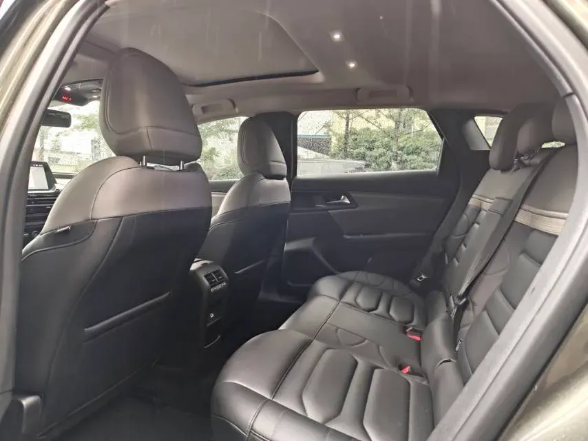 2022 Citroen C5 X 1.6T 175HP L4 8AT,autocango,china used car exporter,china ev exporter,chinese used car exporter,chinese used ev exporter