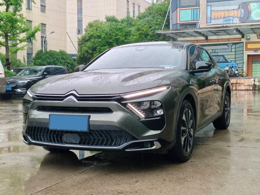 2022 Citroen C5 X 1.6T 175HP L4 8AT,autocango,china used car exporter,china ev exporter,chinese used car exporter,chinese used ev exporter