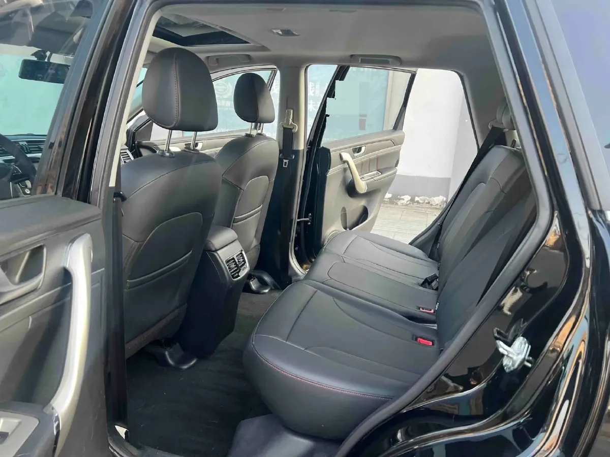 2019 Haval M6 1.5T 150HP L4 7DCT,autocango,china used car exporter,china ev exporter,chinese used car exporter,chinese used ev exporter