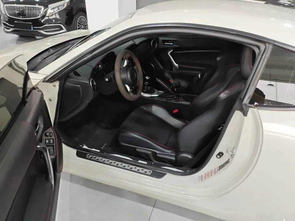 2019 Ford Focus 2.3T 280HP L4 6MT,autocango,china used car exporter,china ev exporter,chinese used car exporter,chinese used ev exporter