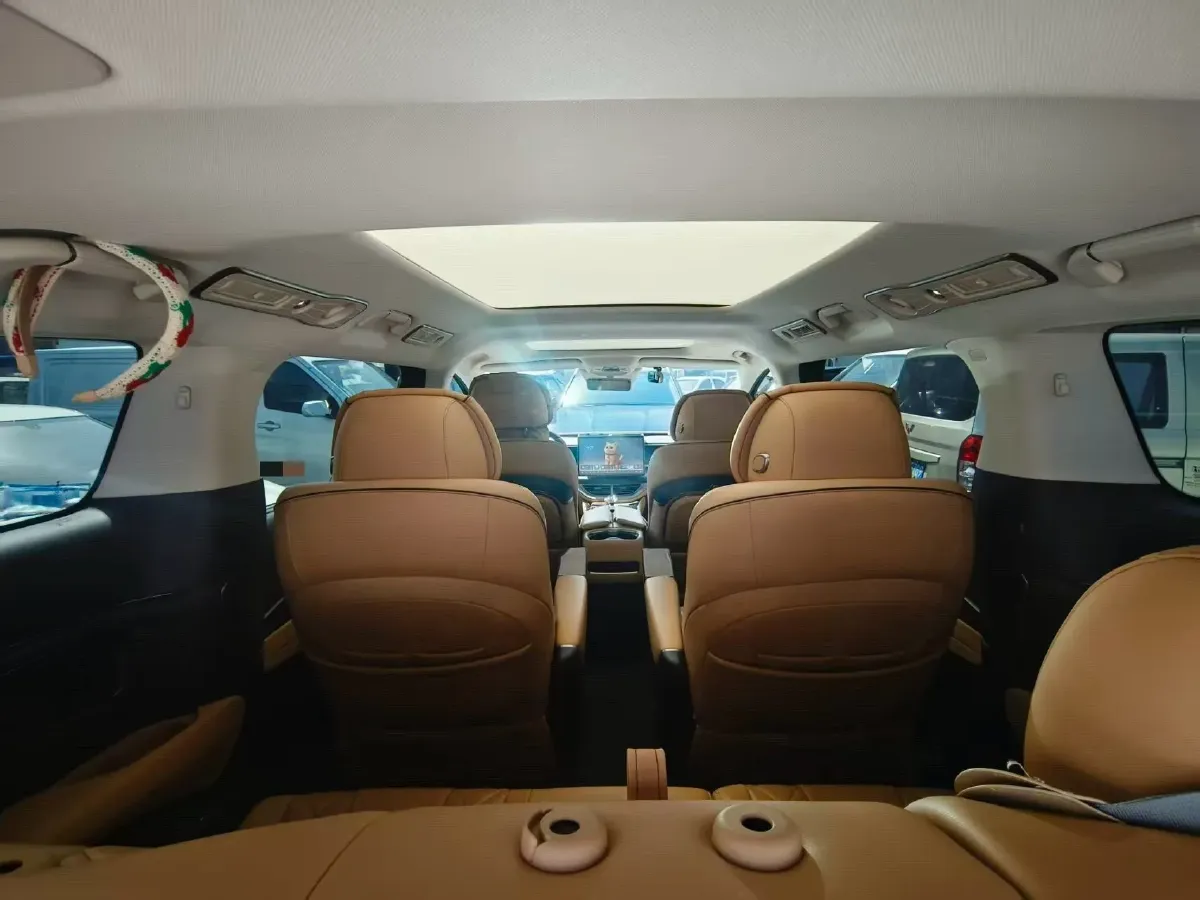 2024 Denza D9 1.5T 139HP L4 E-CVT PHEV 40KWH,autocango,china used car exporter,china ev exporter,chinese used car exporter,chinese used ev exporter