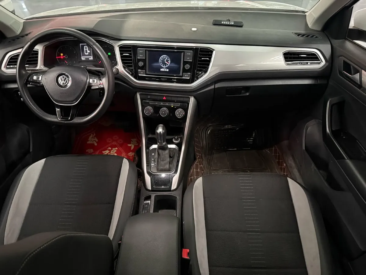 2020 Volkswagen T-Roc 1.4T 150HP L4 7DCT,autocango,china used car exporter,china ev exporter,chinese used car exporter,chinese used ev exporter