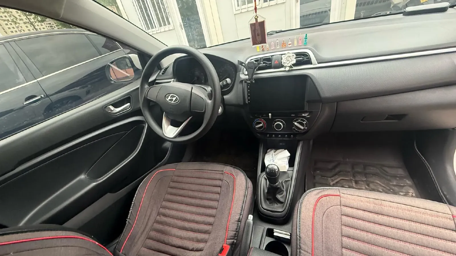 2017 Hyundai Reina 1.4L 95HP L4 5MT,autocango,china used car exporter,china ev exporter,chinese used car exporter,chinese used ev exporter