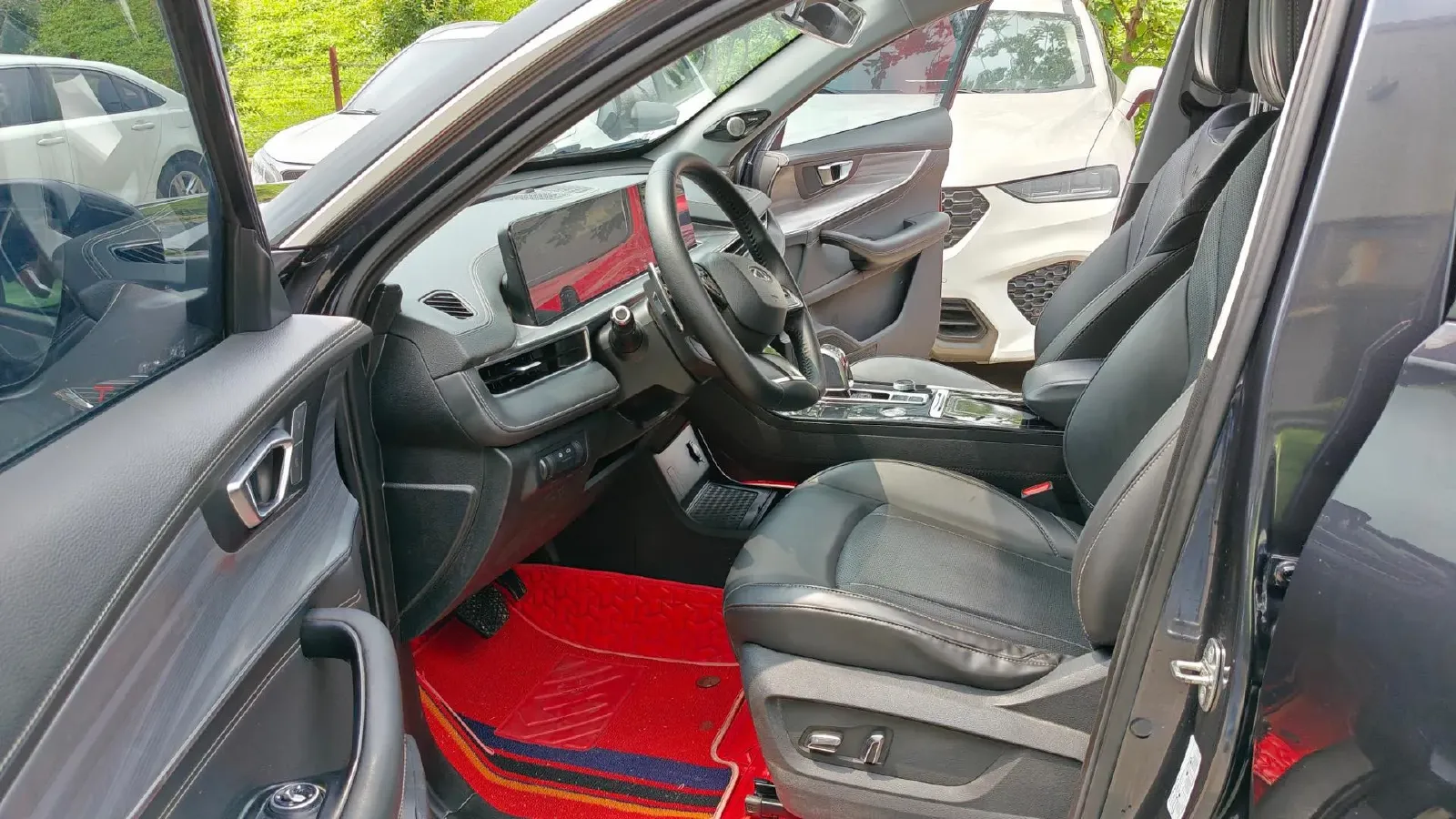 2021 Chery Tiggo 8 Plus 1.6T 197HP L4 7DCT,autocango,china used car exporter,china ev exporter,chinese used car exporter,chinese used ev exporter