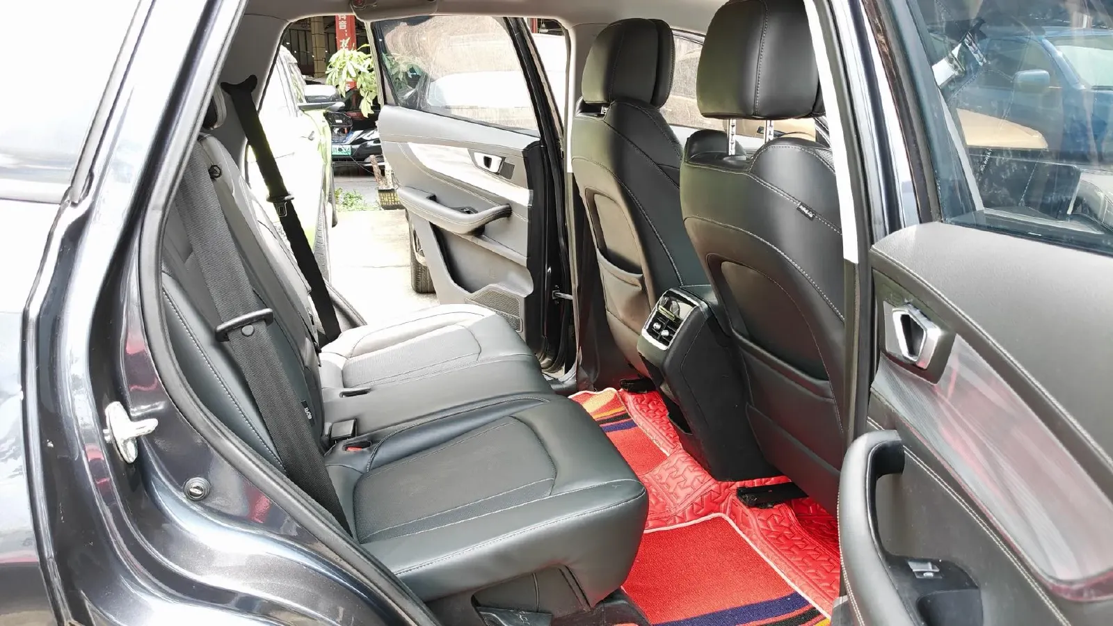 2021 Chery Tiggo 8 Plus 1.6T 197HP L4 7DCT,autocango,china used car exporter,china ev exporter,chinese used car exporter,chinese used ev exporter