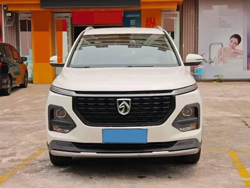 2021 BaoJun 530 1.5T 147HP L4 CVT,autocango,china used car exporter,china ev exporter,chinese used car exporter,chinese used ev exporter