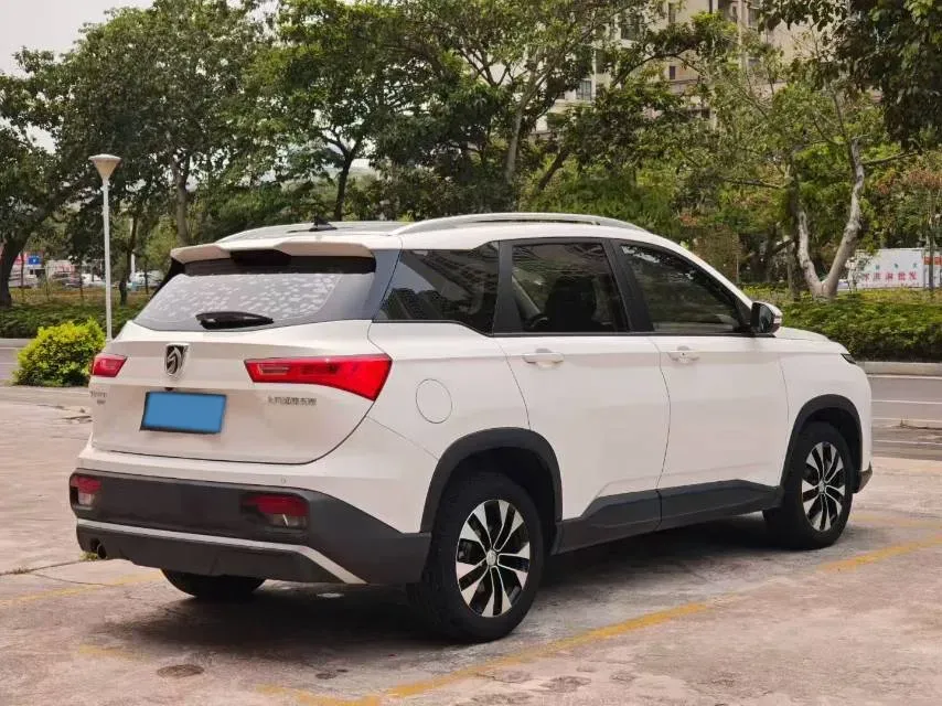 2021 BaoJun 530 1.5T 147HP L4 CVT,autocango,china used car exporter,china ev exporter,chinese used car exporter,chinese used ev exporter