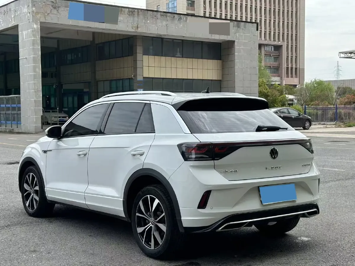 2023 Volkswagen T-Roc 1.5T 160HP L4 7DCT,autocango,china used car exporter,china ev exporter,chinese used car exporter,chinese used ev exporter