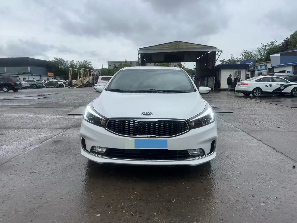 2017 Kia K3 1.6L 128HP L4 6AT,autocango,china used car exporter,china ev exporter,chinese used car exporter,chinese used ev exporter