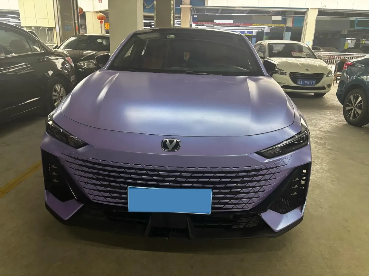 2022 ChangAn UNI-V 1.5T 188HP L4 7DCT,autocango,china used car exporter,china ev exporter,chinese used car exporter,chinese used ev exporter