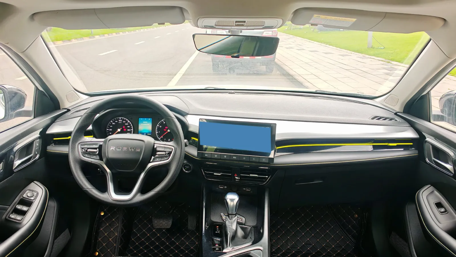 2021 Roewe i5 1.5L 120HP L4 CVT,autocango,china used car exporter,china ev exporter,chinese used car exporter,chinese used ev exporter