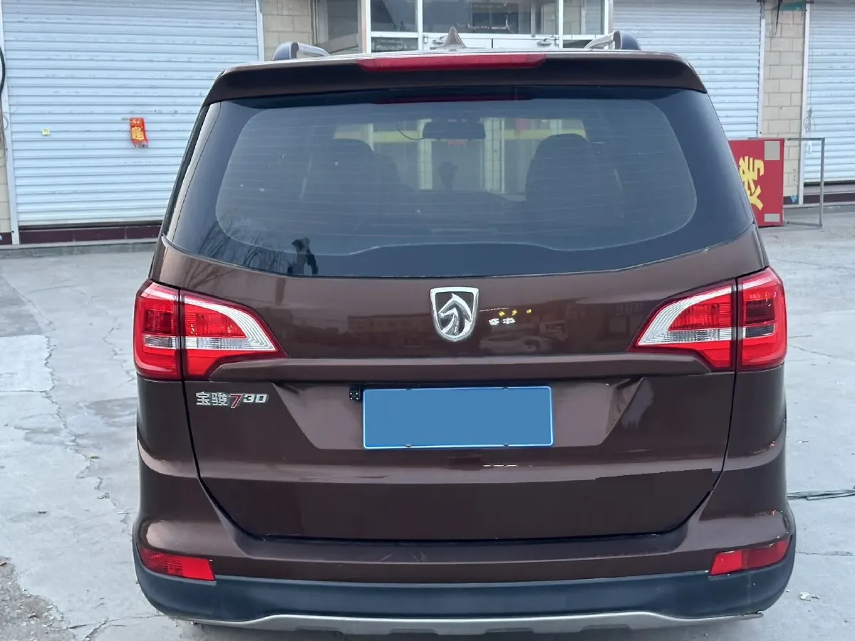 2019 BaoJun 730 1.5L 105HP L4 6MT,autocango,china used car exporter,china ev exporter,chinese used car exporter,chinese used ev exporter