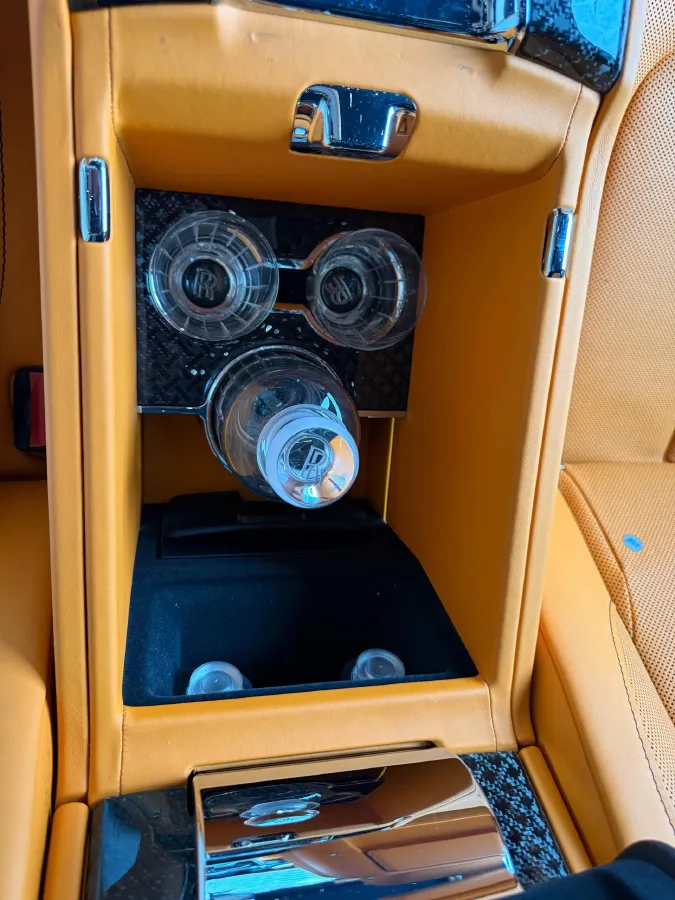 2024 Rolls-Royce Cullinan 6.7T 600HP V12 8AT,autocango,china used car exporter,china ev exporter,chinese used car exporter,chinese used ev exporter