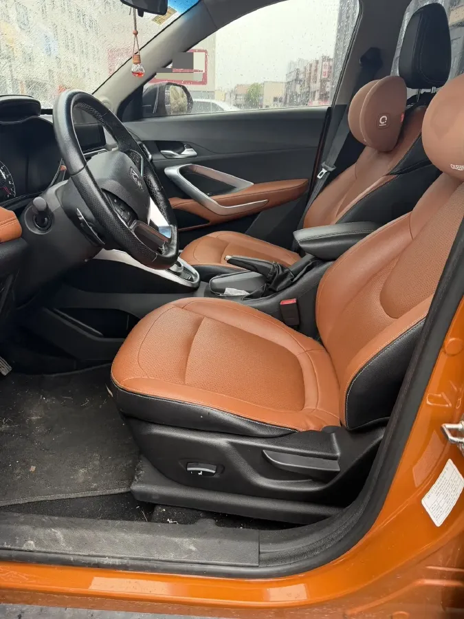 2017 HaiMa S5 Young Edition 1.6L 122HP L4 5MT,autocango,china used car exporter,china ev exporter,chinese used car exporter,chinese used ev exporter