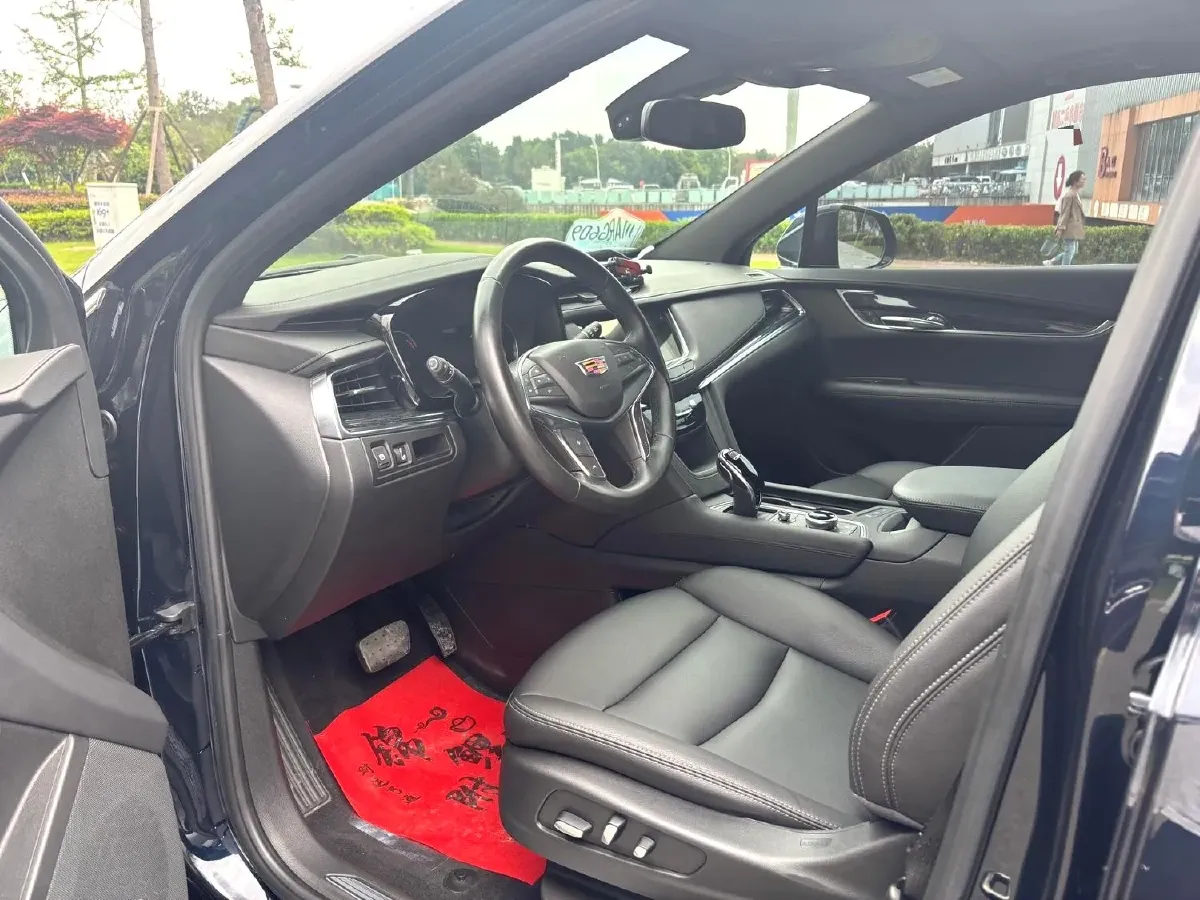 2021 Cadillac XT5 2.0T 237HP L4 9AT,autocango,china used car exporter,china ev exporter,chinese used car exporter,chinese used ev exporter