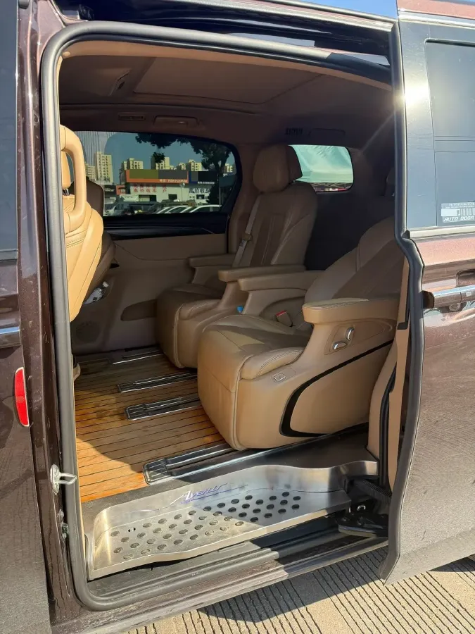 2018 Buick GL8 2.0T 260HP L4 6AT,autocango,china used car exporter,china ev exporter,chinese used car exporter,chinese used ev exporter