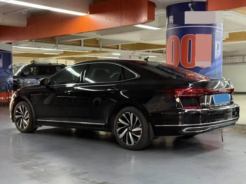 2025 Volkswagen Passat 2.0T 220HP L4 7DCT,autocango,china used car exporter,china ev exporter,chinese used car exporter,chinese used ev exporter