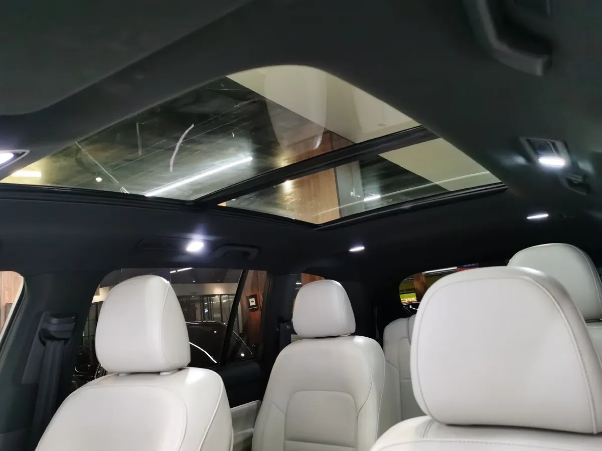 2021 Li ONE Range Extended 131HP REEV 40.5KWH,autocango,china used car exporter,china ev exporter,chinese used car exporter,chinese used ev exporter