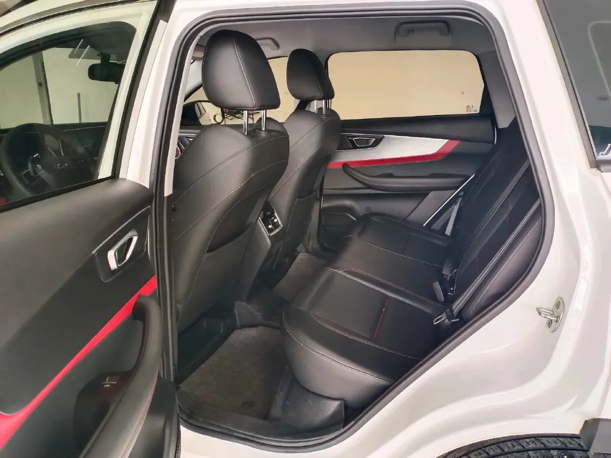 2022 Chery Tiggo 7 1.5T 156HP L4 CVT,autocango,china used car exporter,china ev exporter,chinese used car exporter,chinese used ev exporter