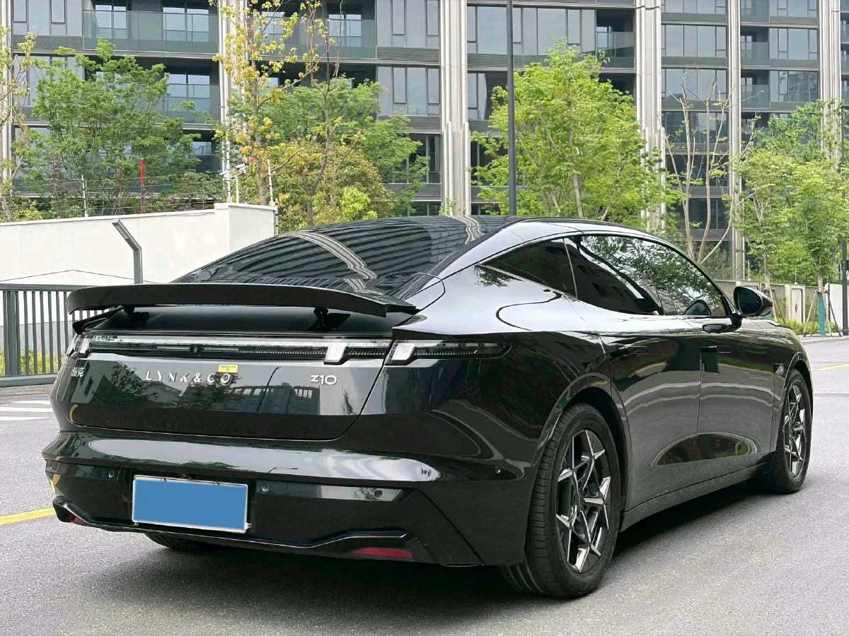 2024 HongQi HS7 2.0T 252HP L4 8AT,autocango,china used car exporter,china ev exporter,chinese used car exporter,chinese used ev exporter