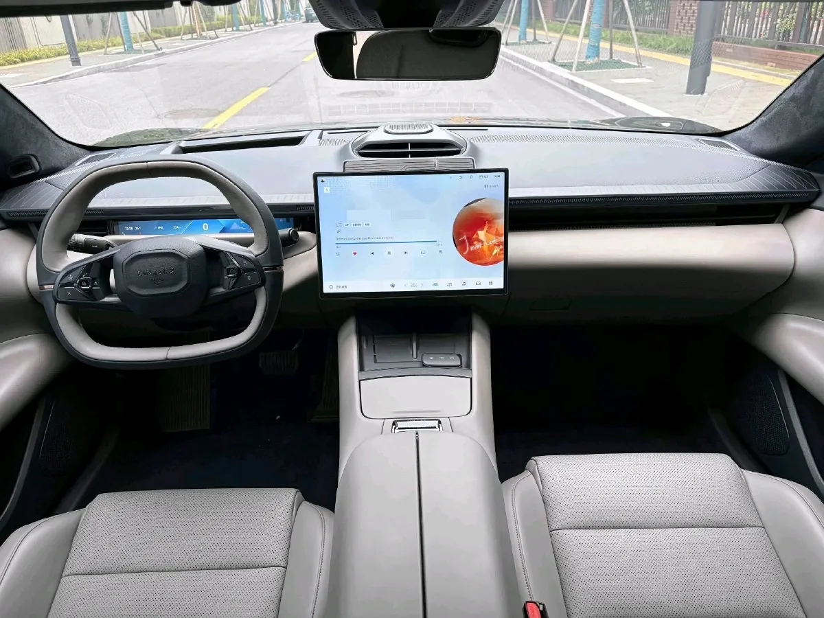 2024 HongQi HS7 2.0T 252HP L4 8AT,autocango,china used car exporter,china ev exporter,chinese used car exporter,chinese used ev exporter