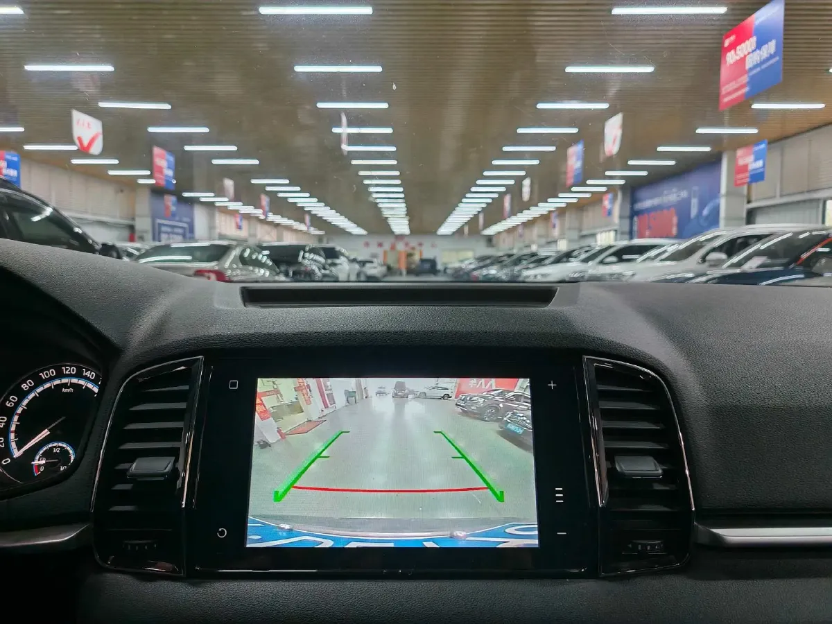 2021 Skoda Karoq 1.4T 150HP L4 7DCT,autocango,china used car exporter,china ev exporter,chinese used car exporter,chinese used ev exporter