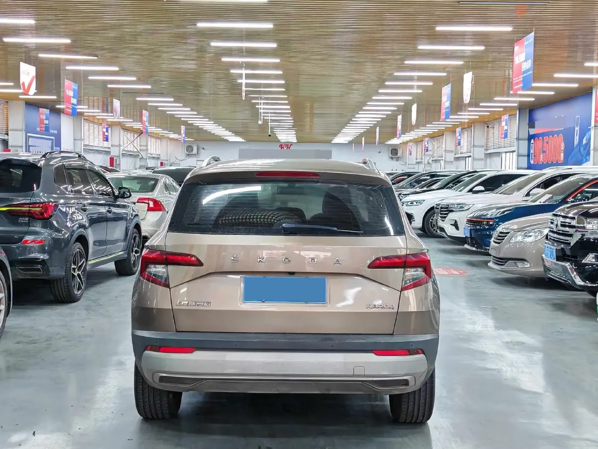 2021 Skoda Karoq 1.4T 150HP L4 7DCT,autocango,china used car exporter,china ev exporter,chinese used car exporter,chinese used ev exporter