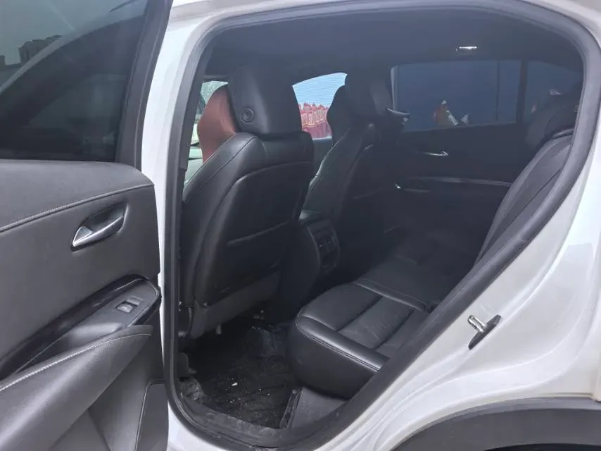 2021 Cadillac XT4 2.0T 237HP L4 9AT,autocango,china used car exporter,china ev exporter,chinese used car exporter,chinese used ev exporter