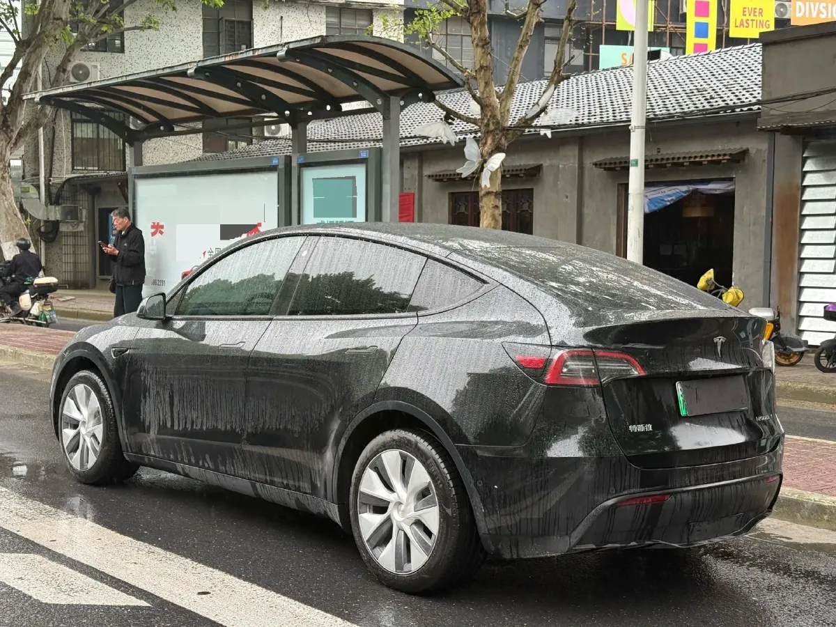 2022 Tesla Model Y BEV 60KWH,autocango,china used car exporter,china ev exporter,chinese used car exporter,chinese used ev exporter