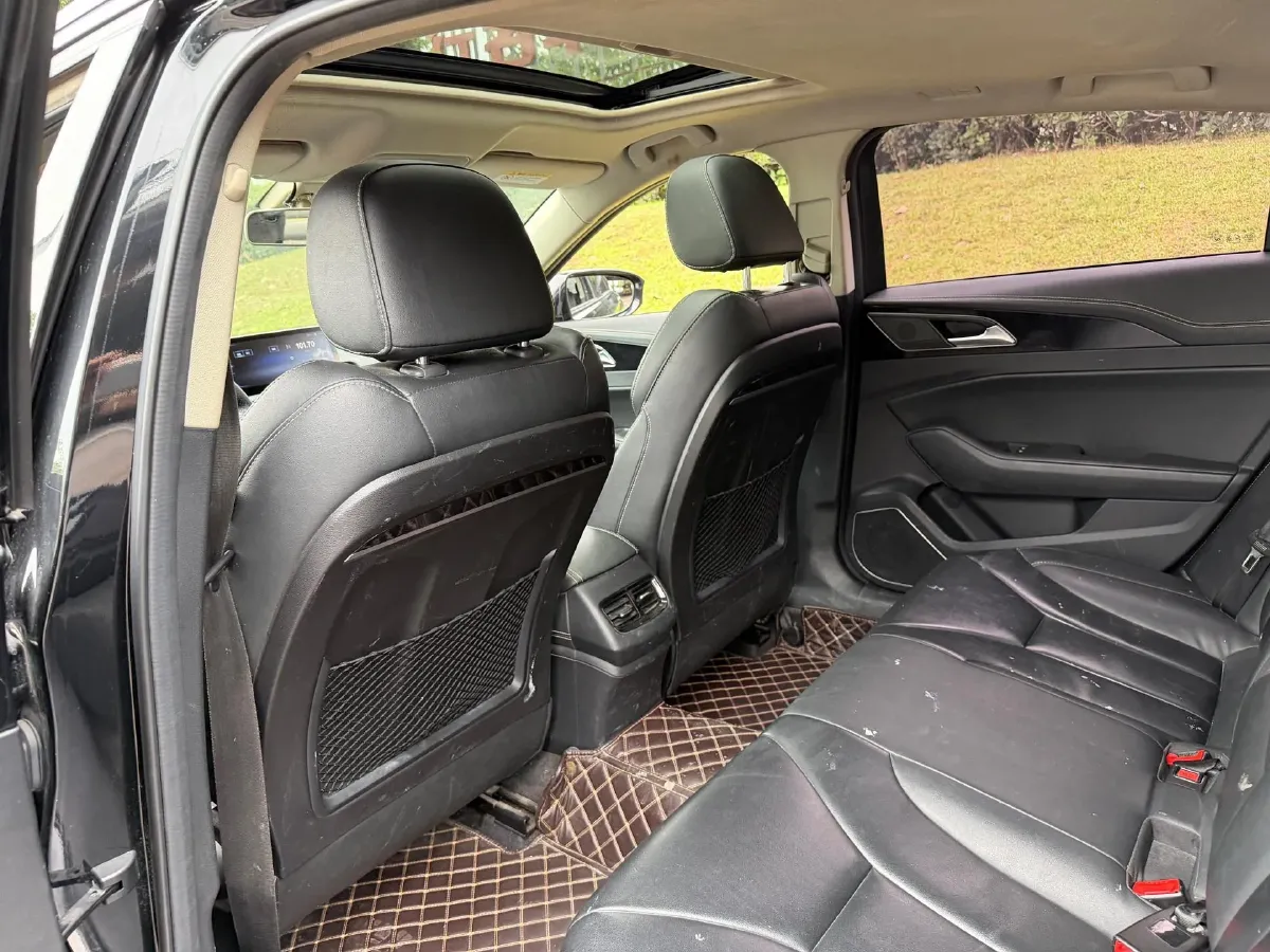 2019 HongQi H5 1.8T 180HP L4 6AT,autocango,china used car exporter,china ev exporter,chinese used car exporter,chinese used ev exporter