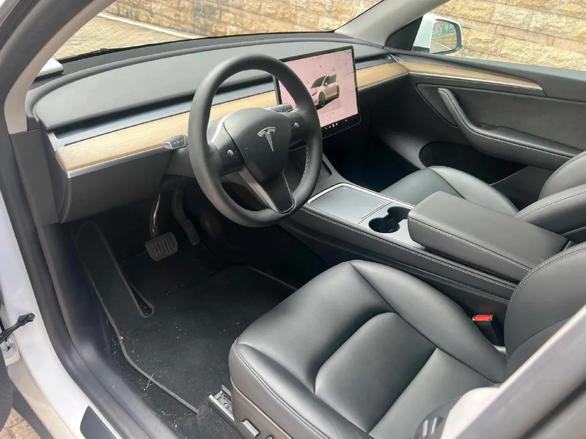 2022 Tesla Model Y BEV 60KWH,autocango,china used car exporter,china ev exporter,chinese used car exporter,chinese used ev exporter