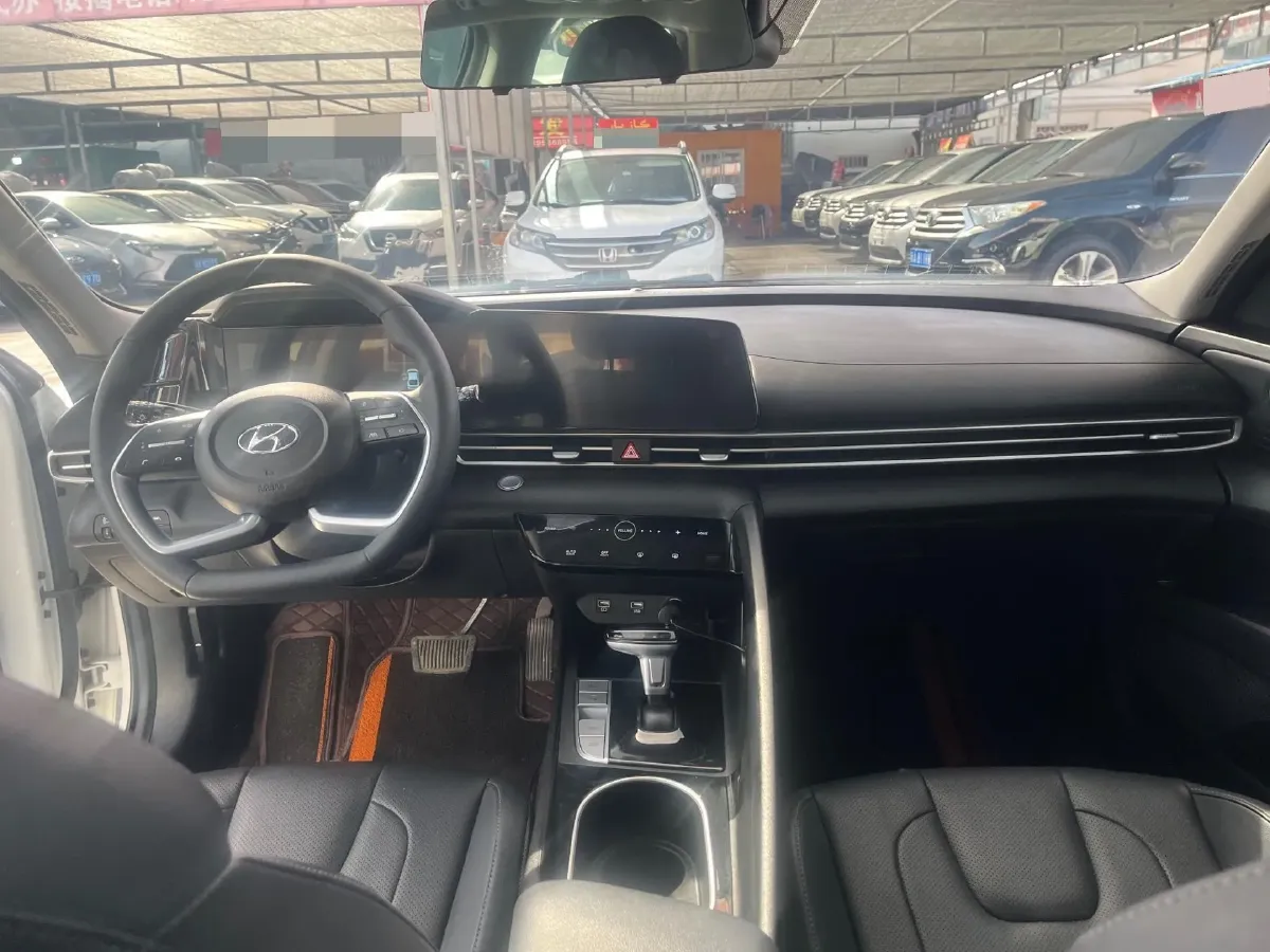 2022 Hyundai Elantra 1.5L 115HP L4 CVT,autocango,china used car exporter,china ev exporter,chinese used car exporter,chinese used ev exporter