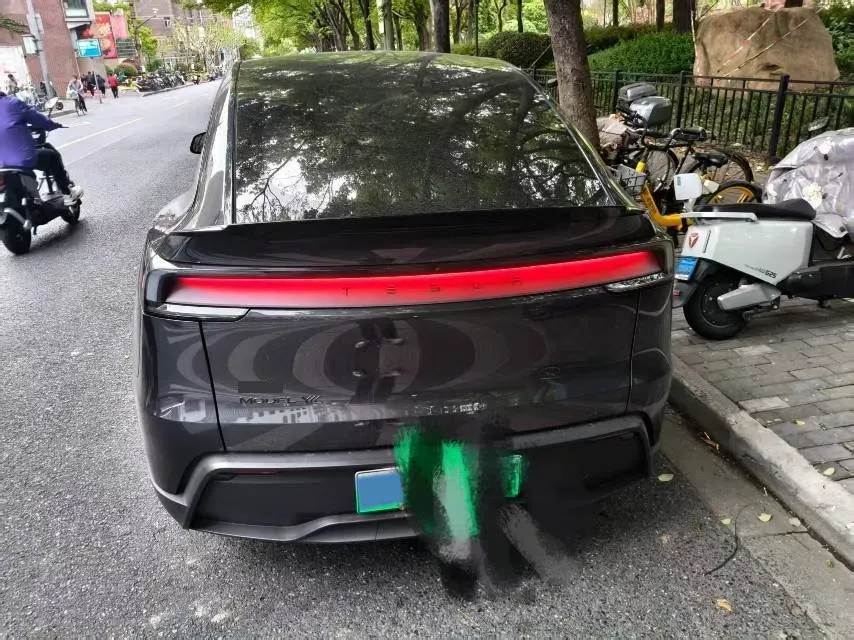 2025 Tesla Model Y L BEV,autocango,china used car exporter,china ev exporter,chinese used car exporter,chinese used ev exporter