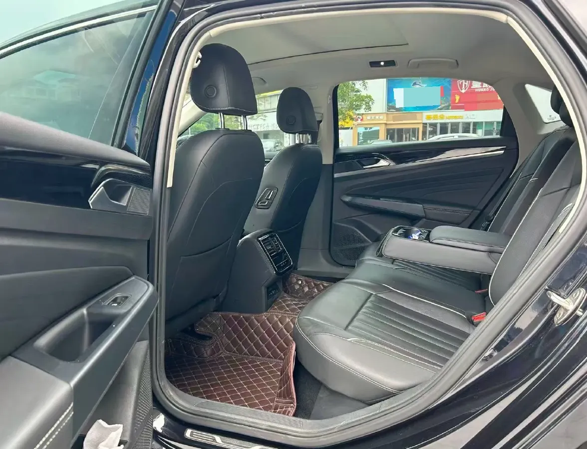 2022 Skoda Kodiak GT 2.0T 186HP L4 7DCT,autocango,china used car exporter,china ev exporter,chinese used car exporter,chinese used ev exporter