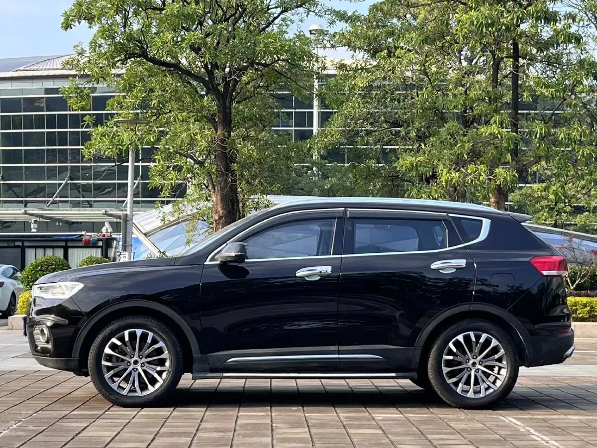 2017 Haval H6 1.5T 169HP L4 7DCT,autocango,china used car exporter,china ev exporter,chinese used car exporter,chinese used ev exporter