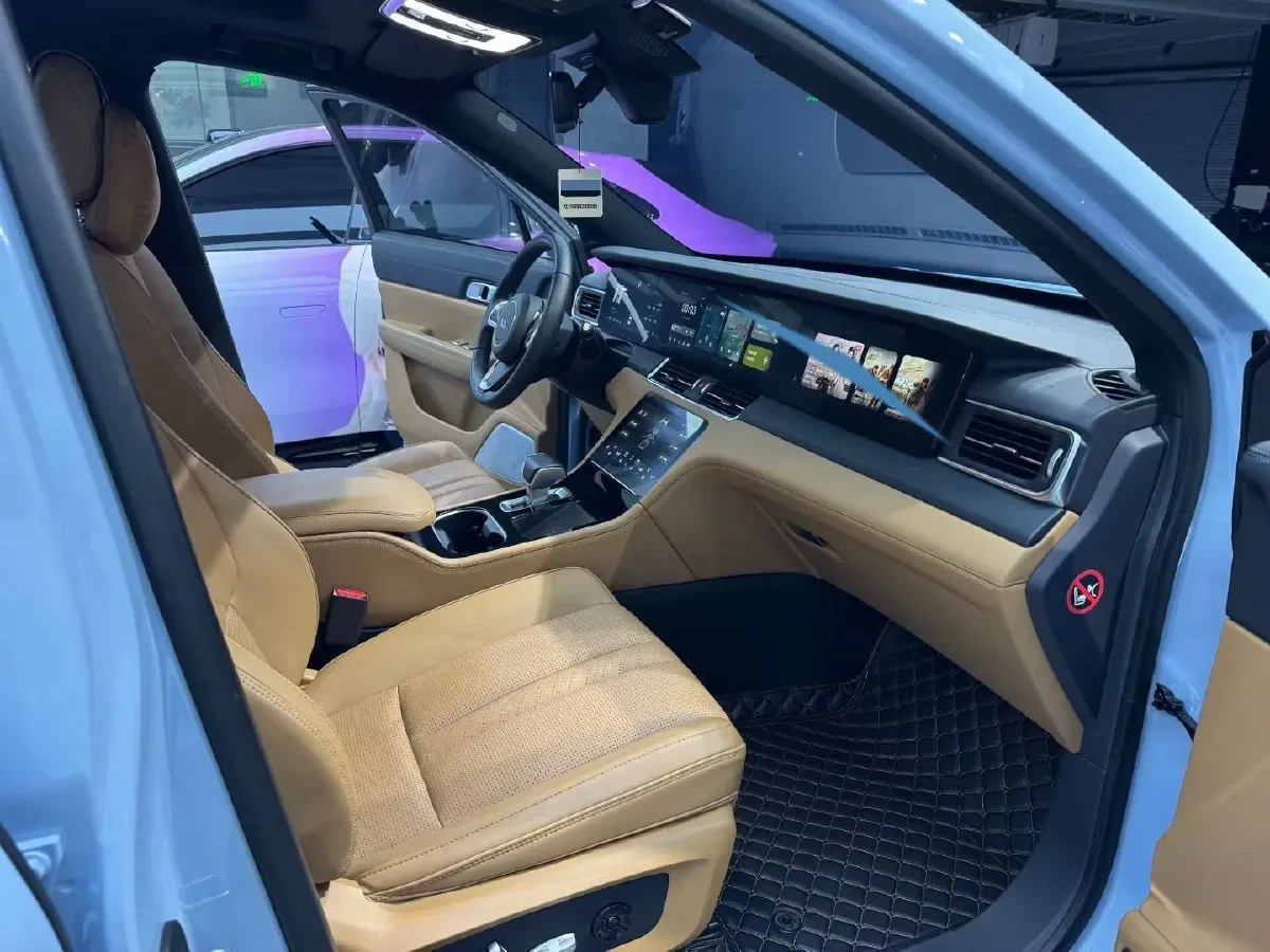 2020 Li ONE Range Extended 131HP REEV 40.5KWH,autocango,china used car exporter,china ev exporter,chinese used car exporter,chinese used ev exporter