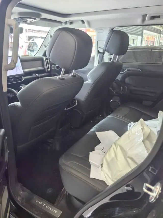 2023 Jetour Traveller 2.0T 254HP L4 7DCT,autocango,china used car exporter,china ev exporter,chinese used car exporter,chinese used ev exporter